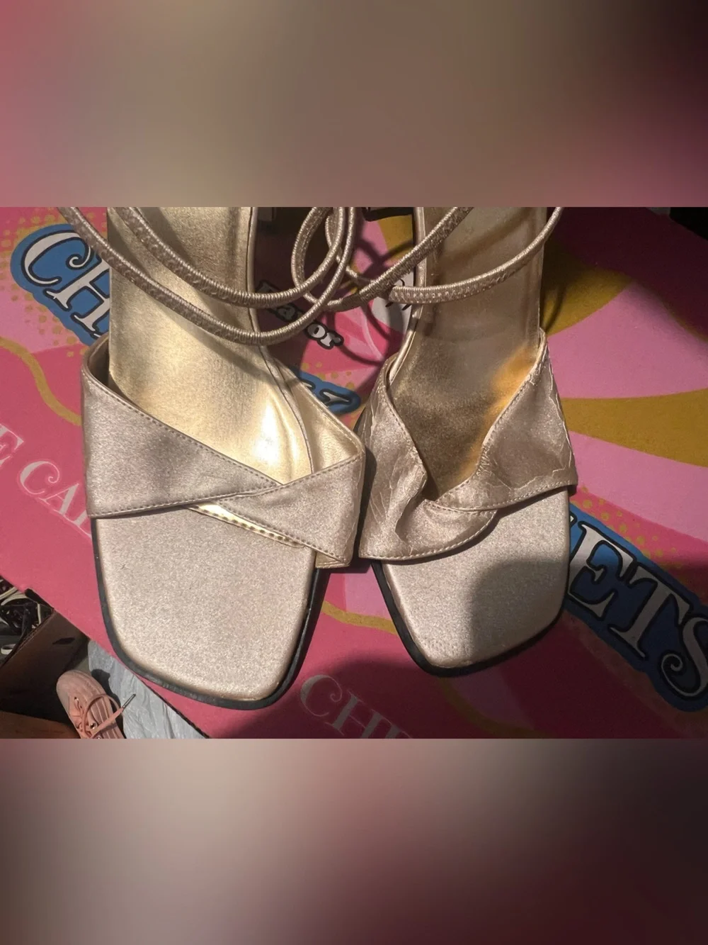 Women's Strappy Sandal in Light Pink